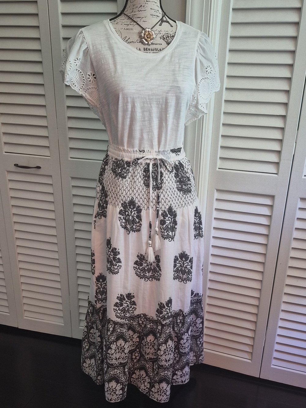 Women's Black and White Tiered Midi Skirt